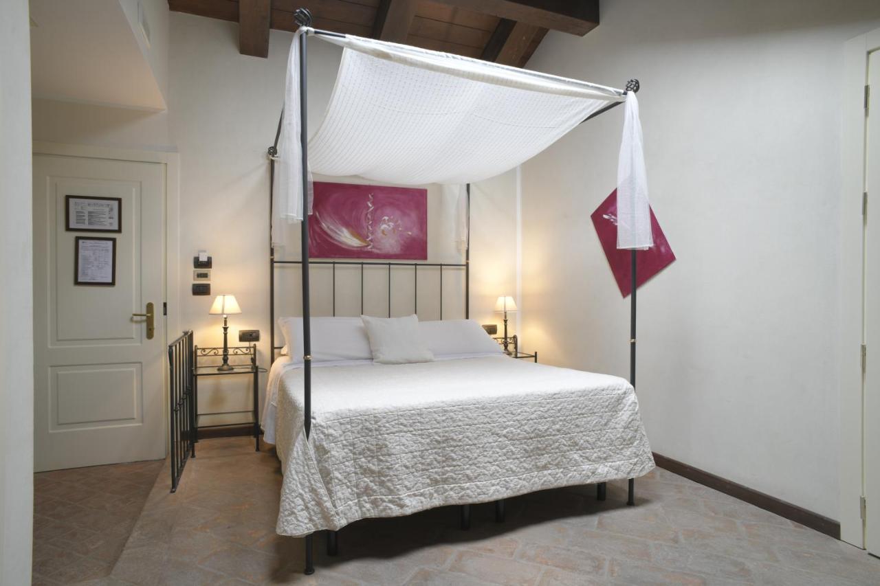 Relais Bella Rosina Pool & Spa La Cassa Exterior photo