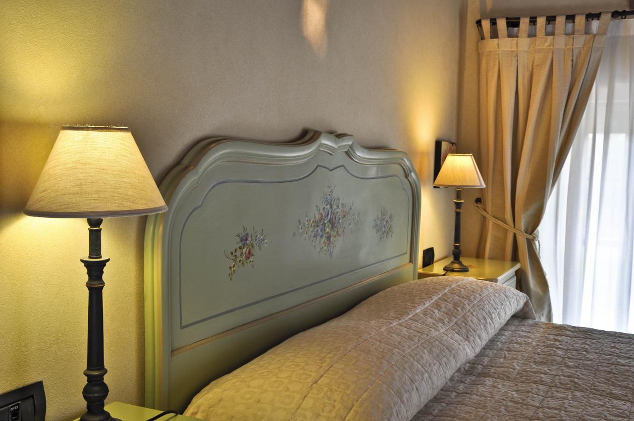 Relais Bella Rosina Pool & Spa La Cassa Room photo